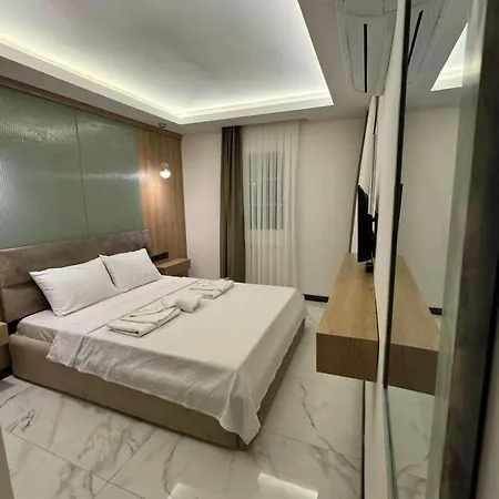 Ydora Luxury Ξενοδοχείο *